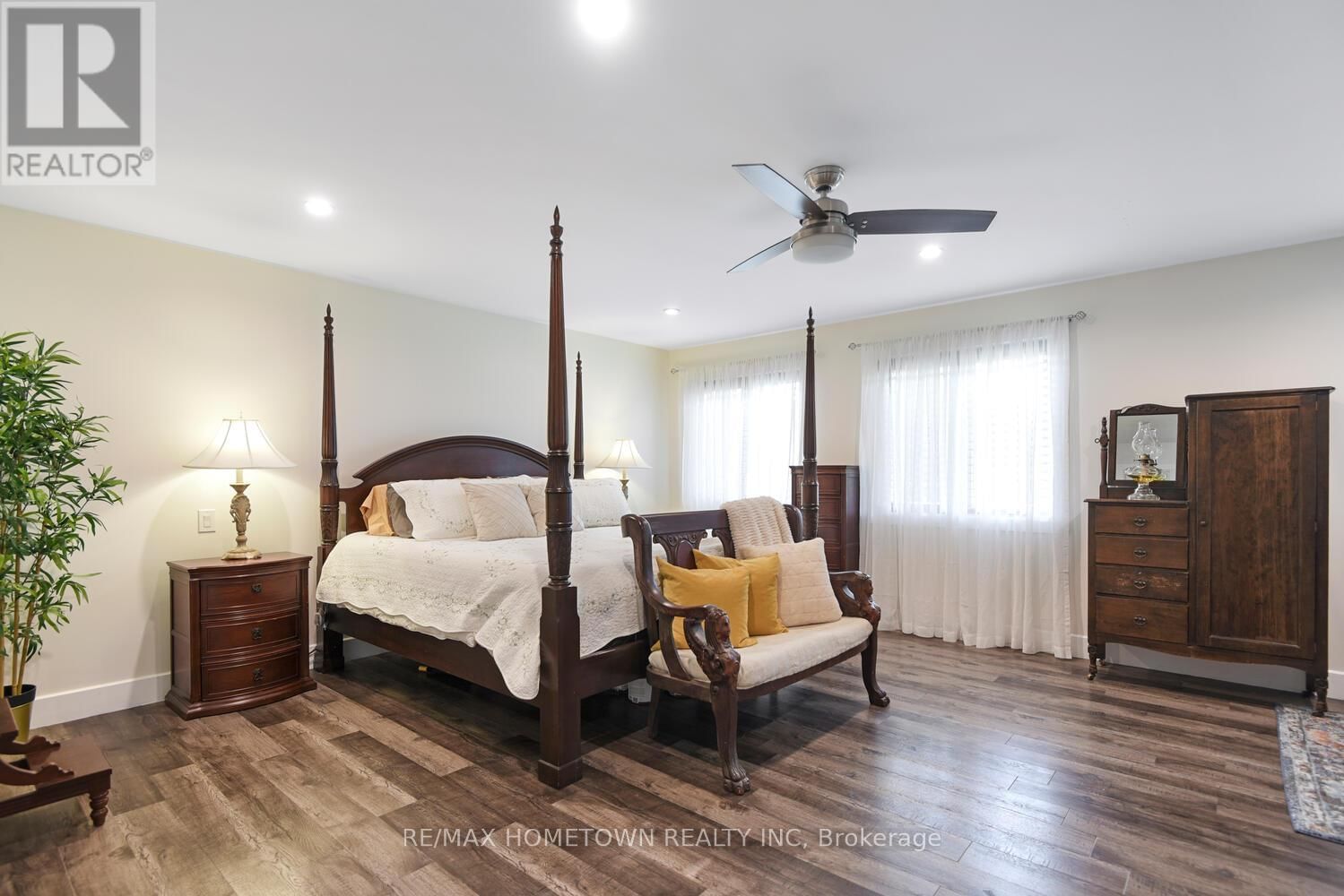 2162 HALLECKS ROAD WEST Image 16