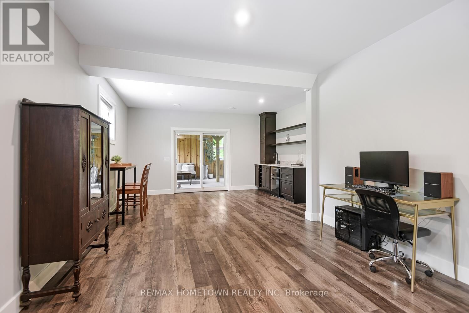 2162 HALLECKS ROAD WEST Image 19