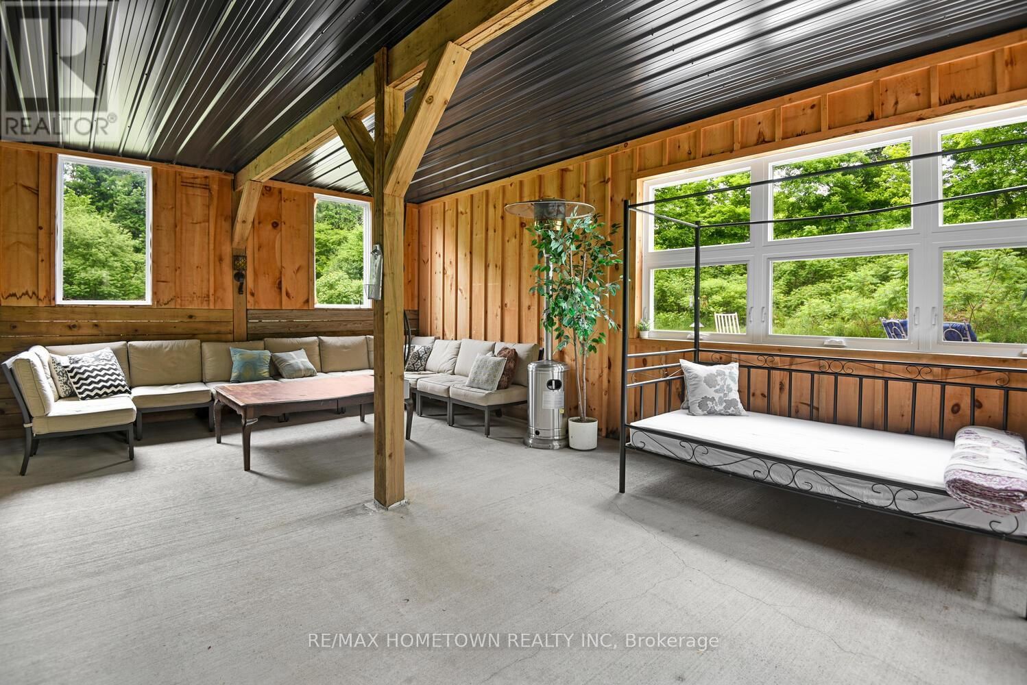 2162 HALLECKS ROAD WEST Image 21