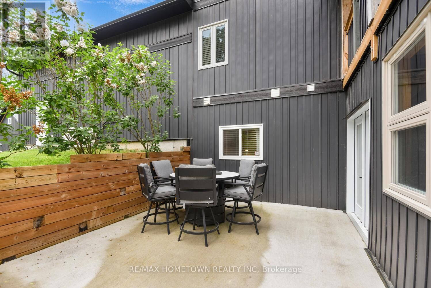2162 HALLECKS ROAD WEST Image 40