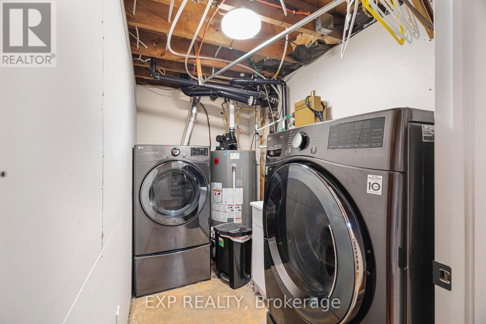 1057 CLARE AVENUE Image 11