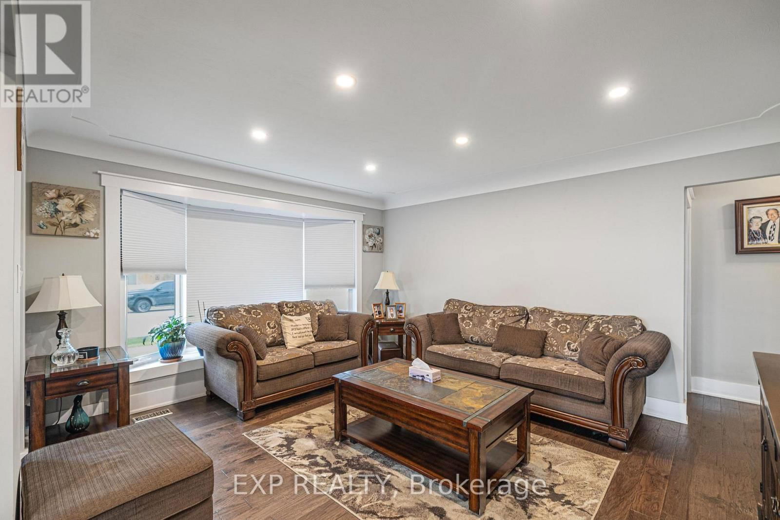 1057 CLARE AVENUE Image 13