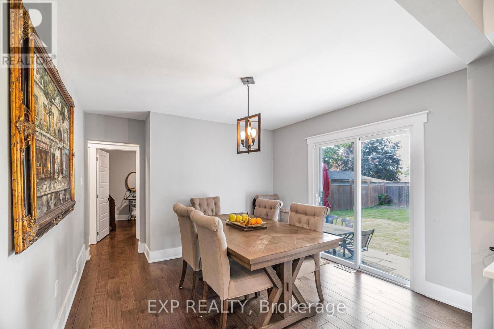 1057 CLARE AVENUE Image 15