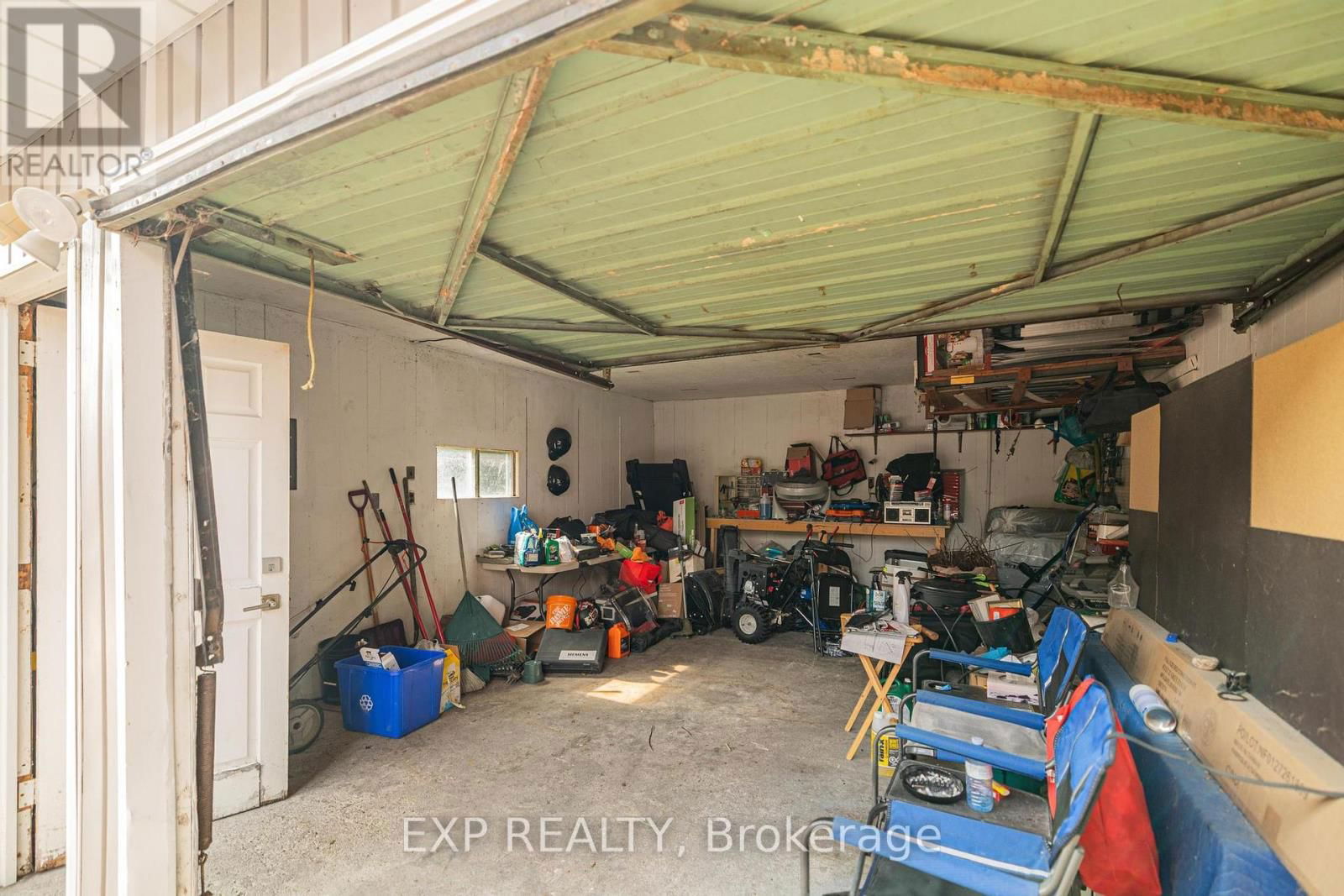 1057 CLARE AVENUE Image 25