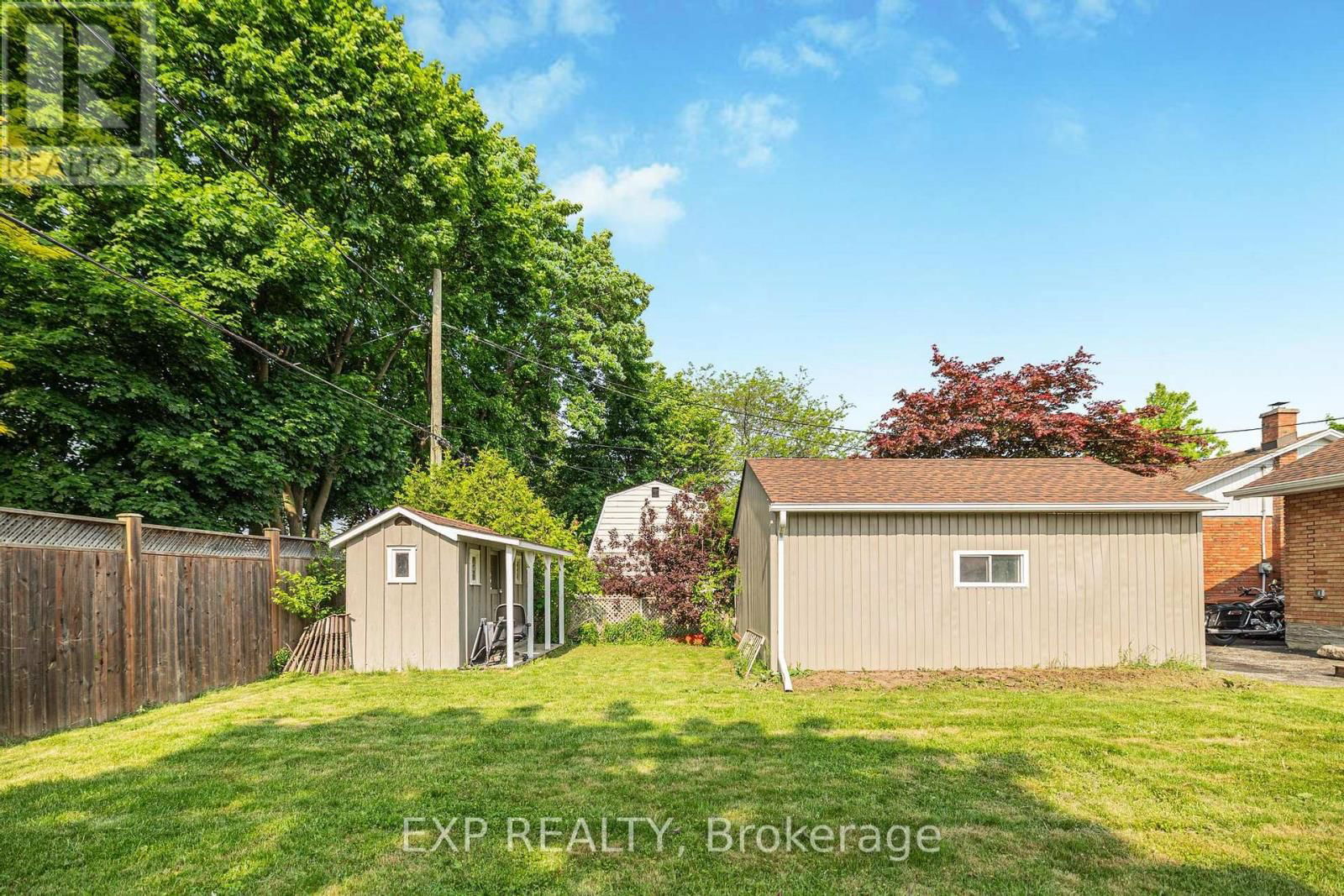 1057 CLARE AVENUE Image 28
