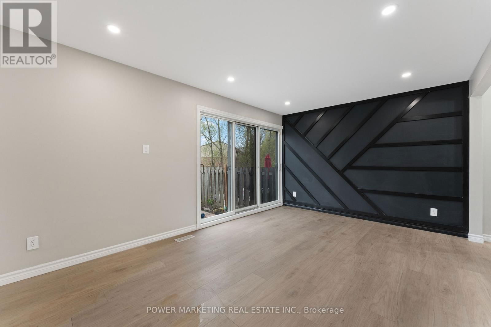 1566 FEATHER LANE Image 12
