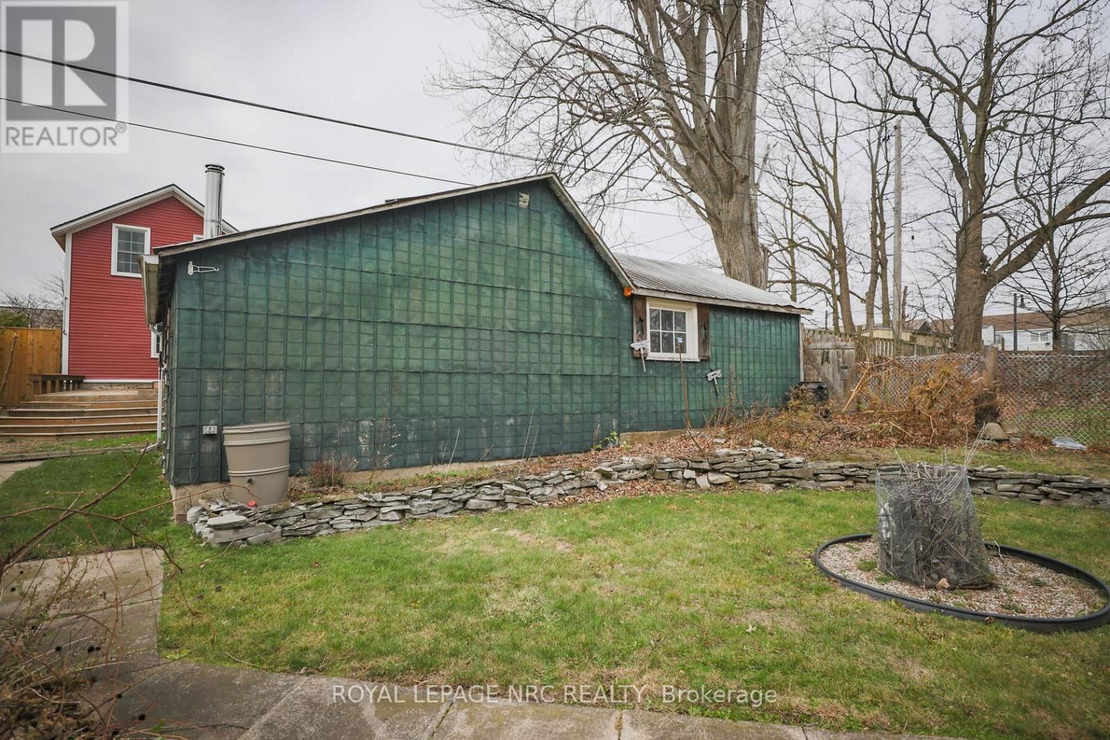 264 RIDGE ROAD NORTH Image 43