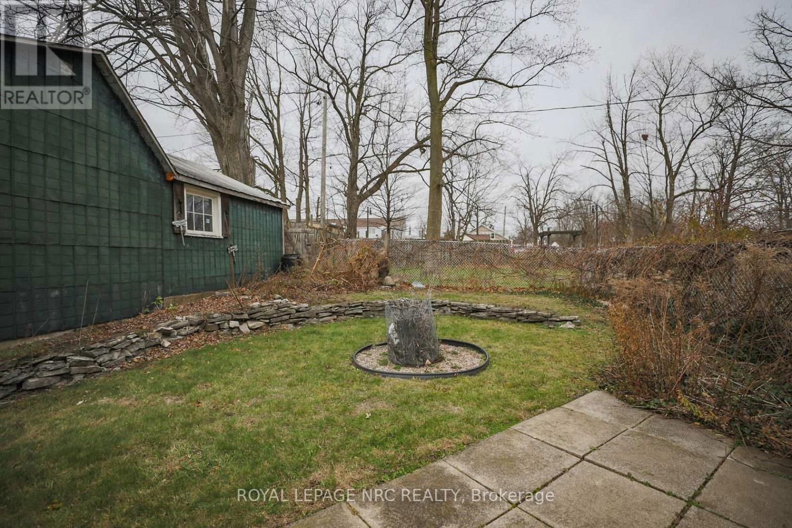 264 RIDGE ROAD NORTH Image 44