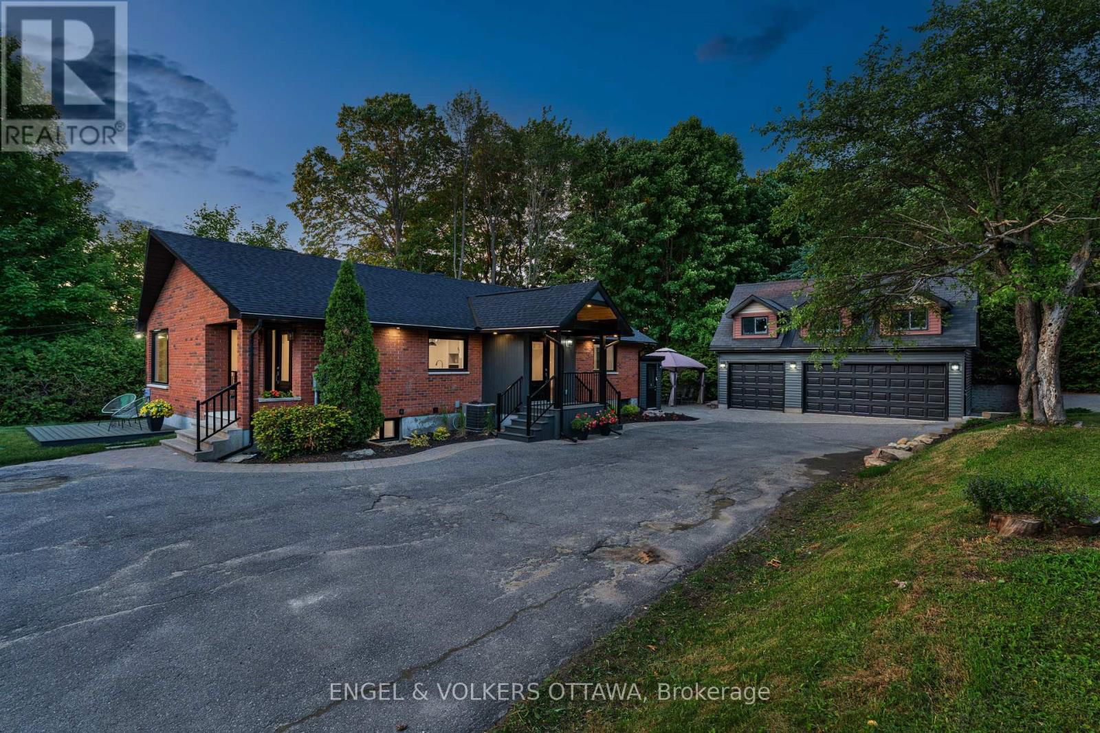 2326 STONEY LANE Image 1