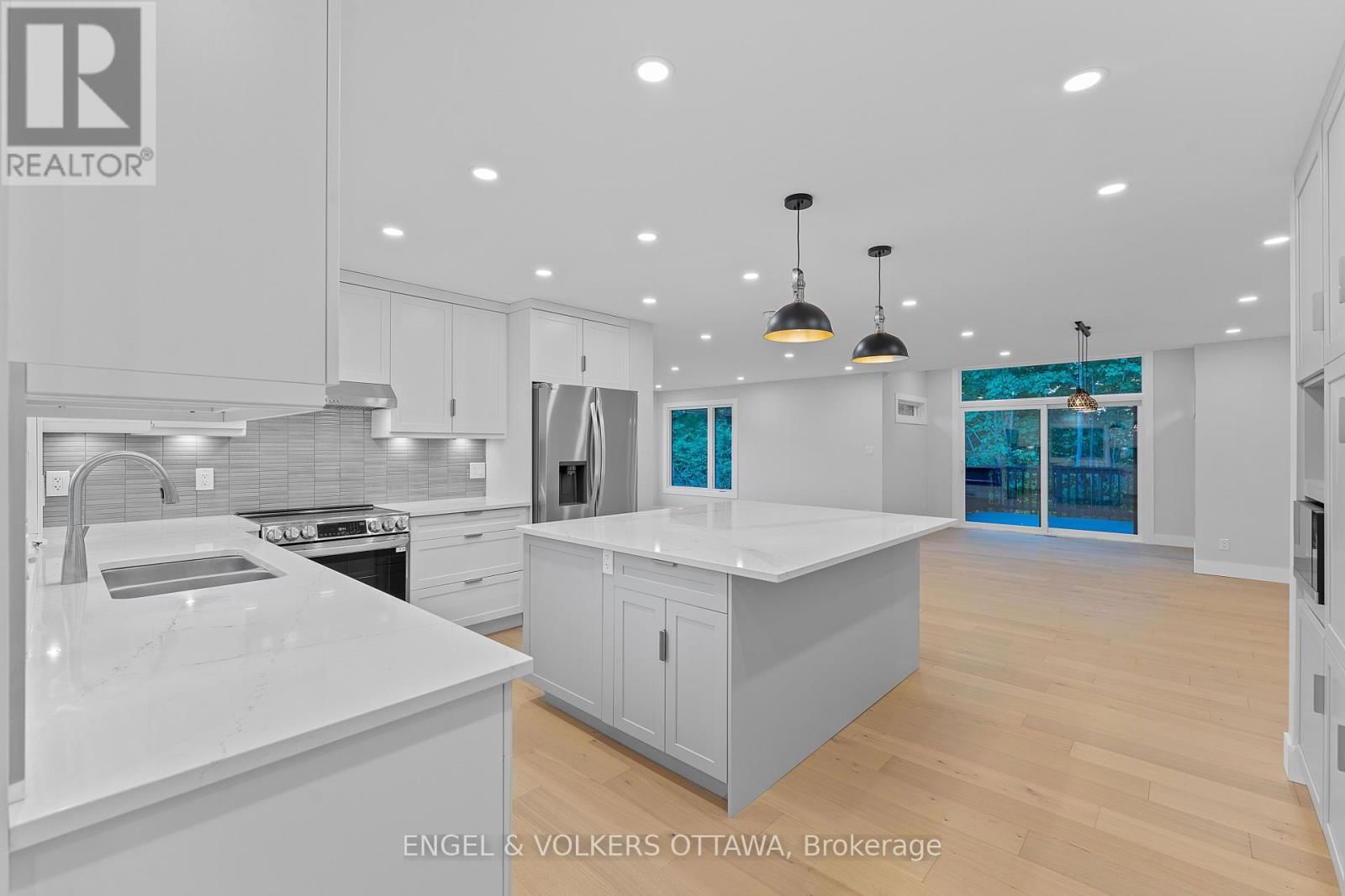 2326 STONEY LANE Image 12