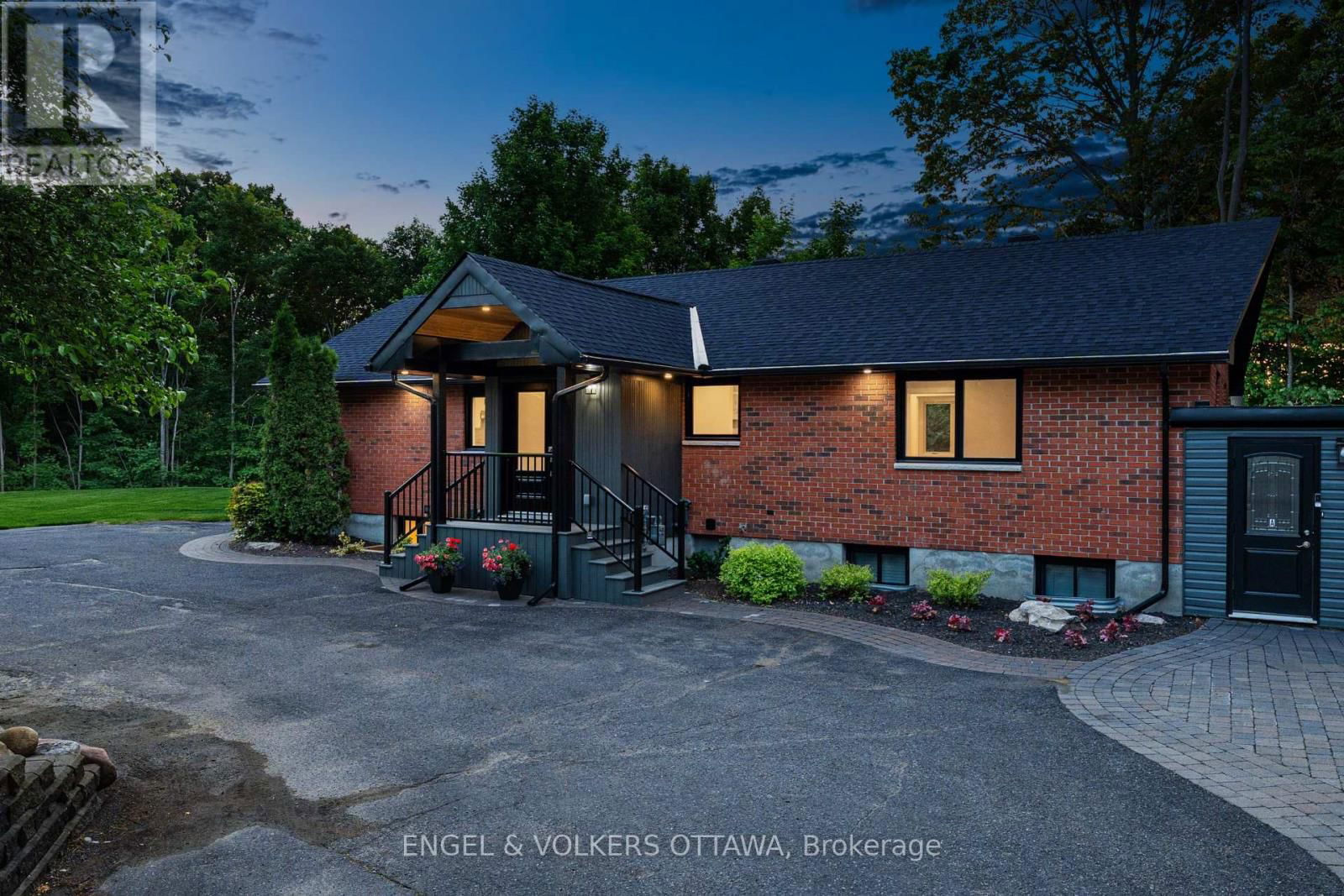 2326 STONEY LANE Image 2