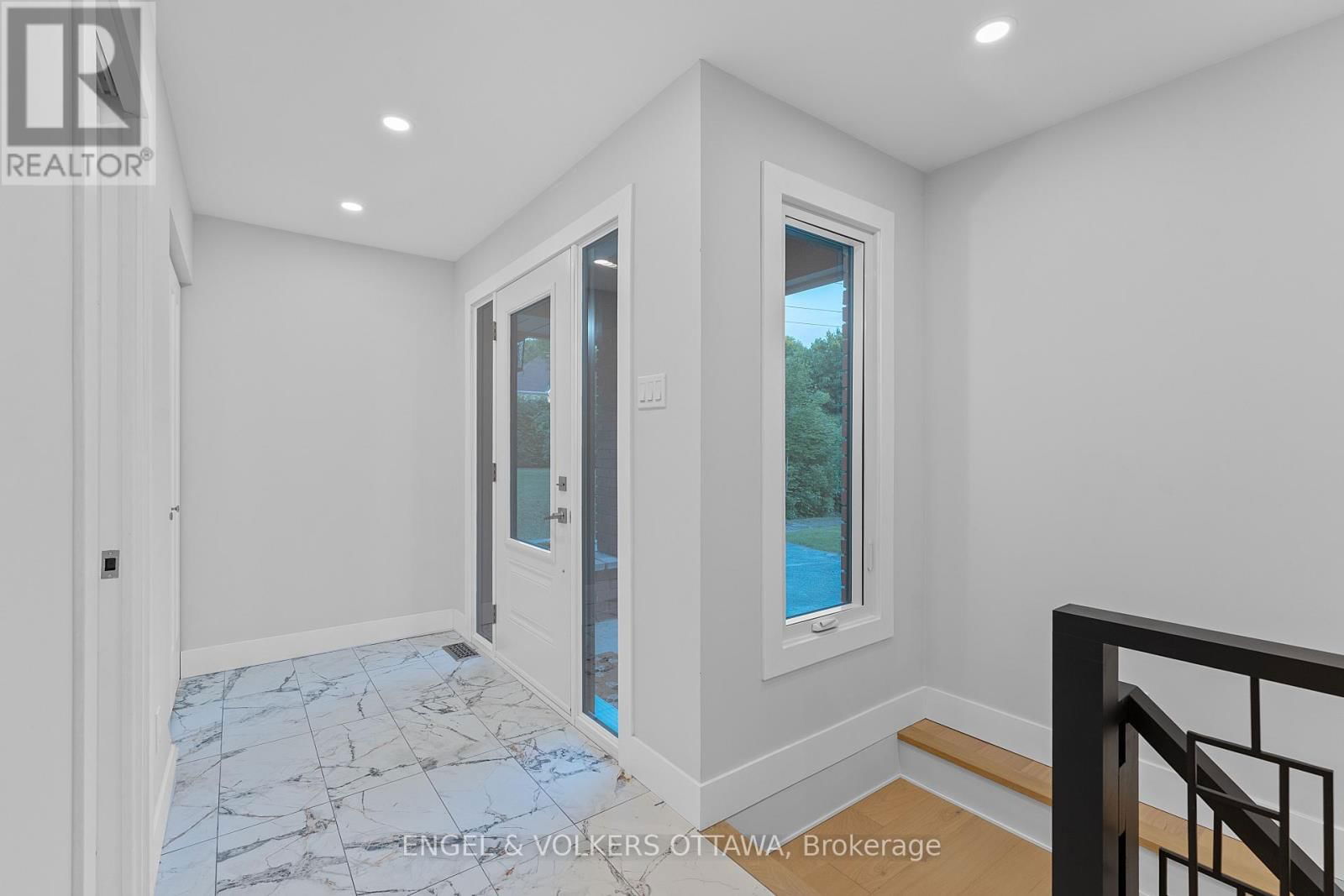 2326 STONEY LANE Image 22