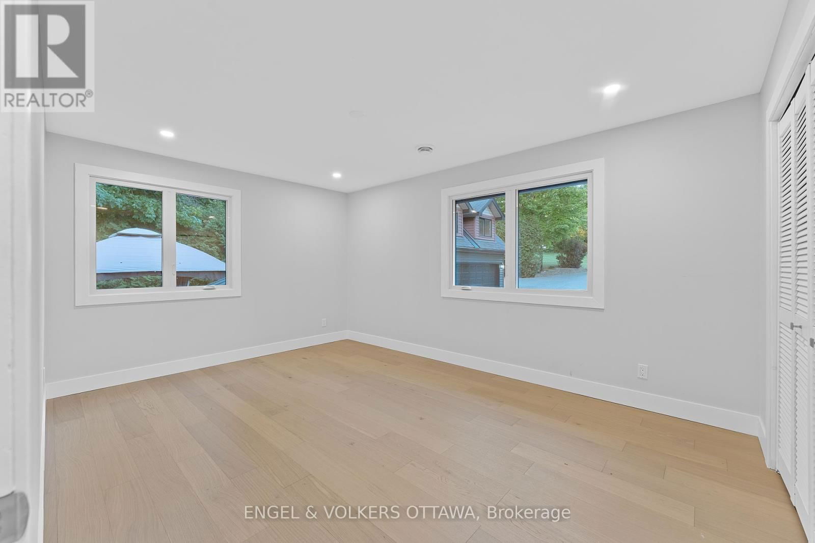 2326 STONEY LANE Image 25