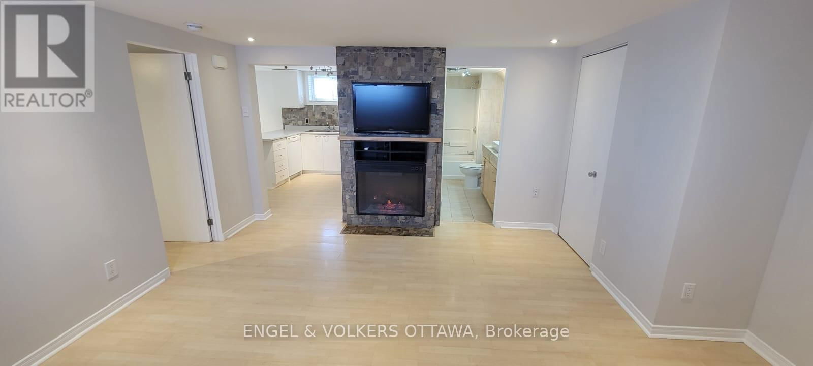 2326 STONEY LANE Image 37