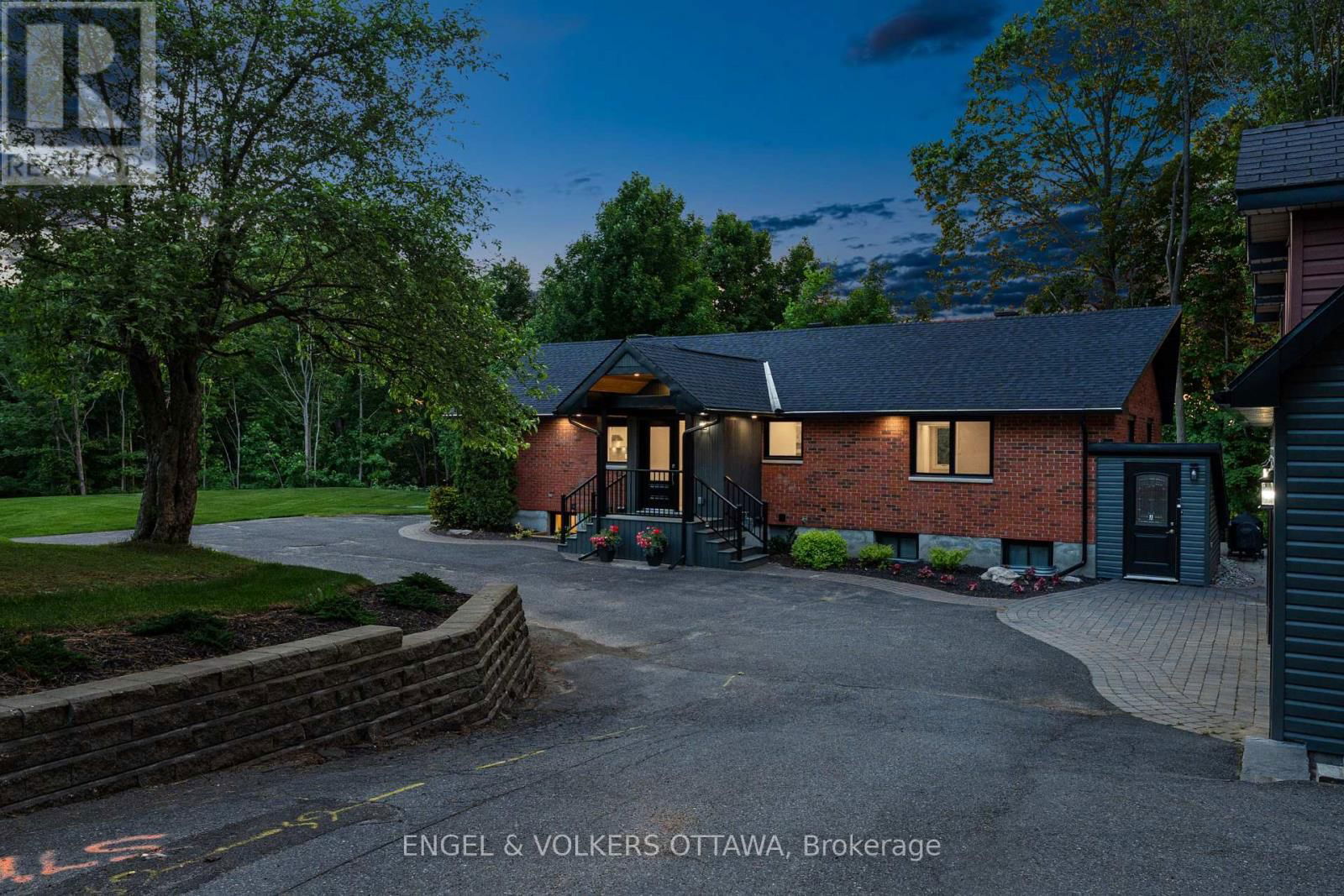 2326 STONEY LANE Image 4
