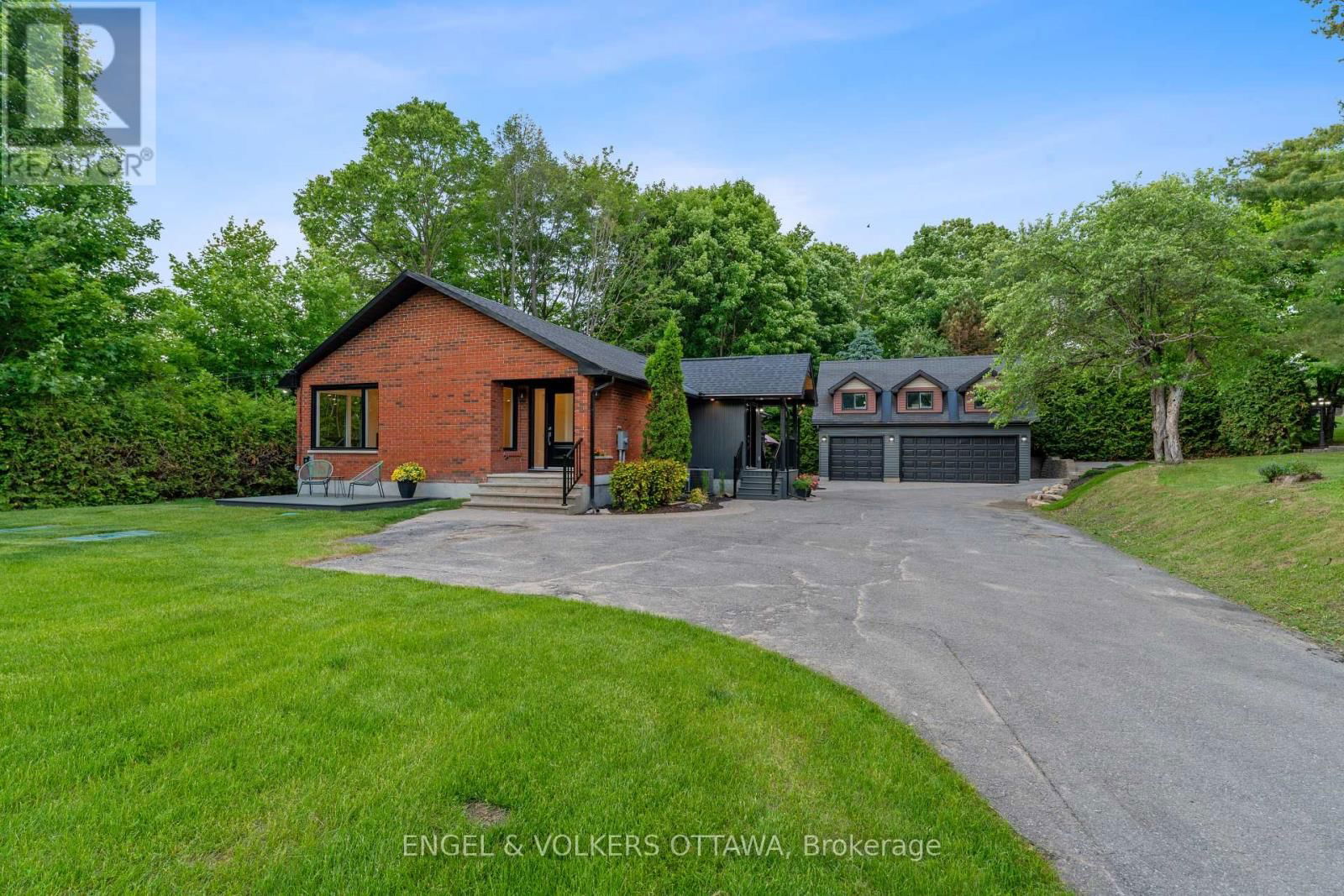 2326 STONEY LANE Image 7