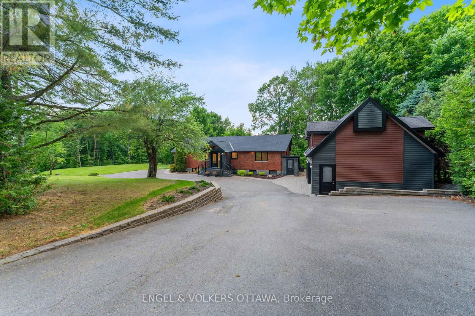 2326 STONEY LANE Image 8
