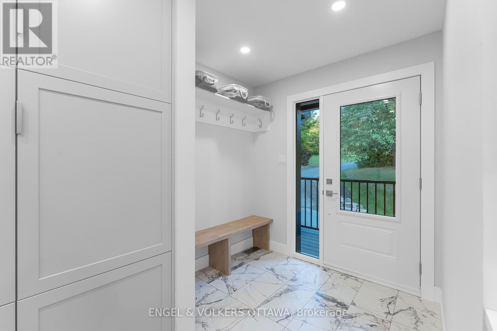 2326 STONEY LANE Image 9