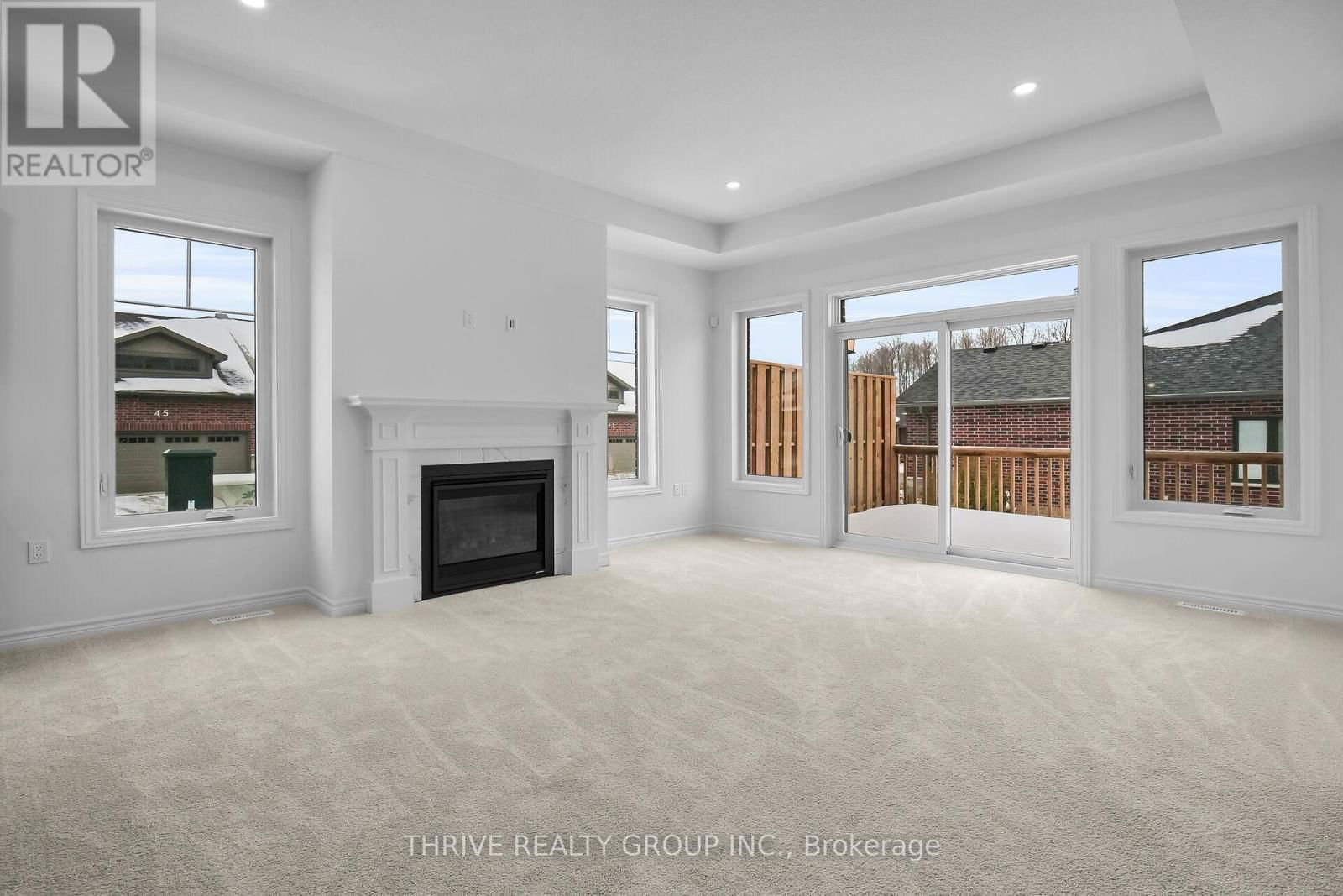 29 - 1080 UPPERPOINT AVENUE Image 13