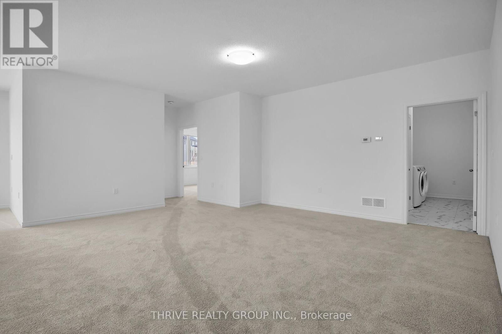 29 - 1080 UPPERPOINT AVENUE Image 18
