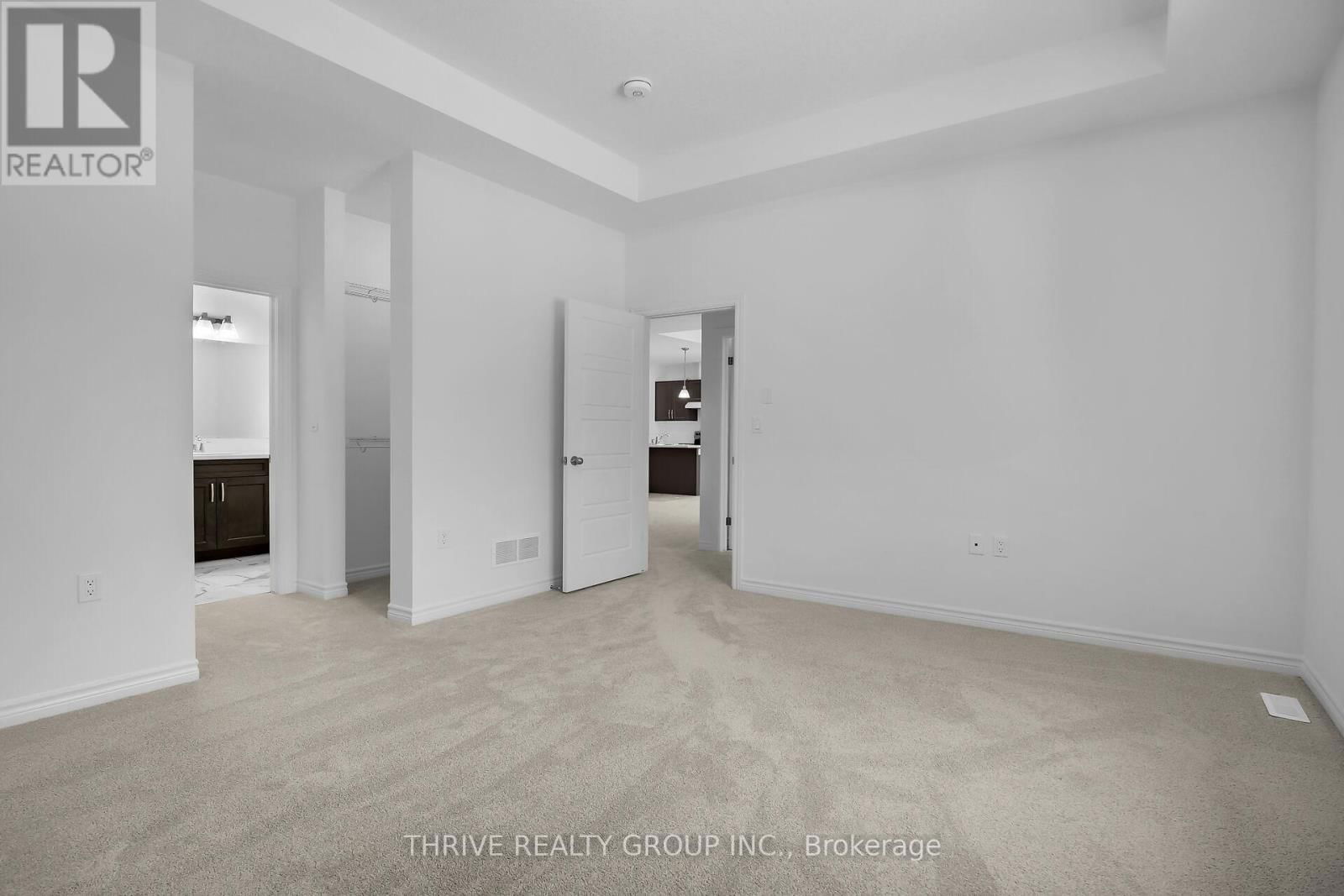 29 - 1080 UPPERPOINT AVENUE Image 21