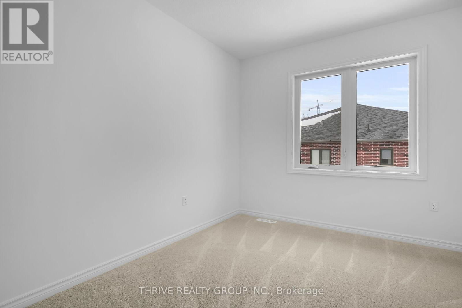 29 - 1080 UPPERPOINT AVENUE Image 26