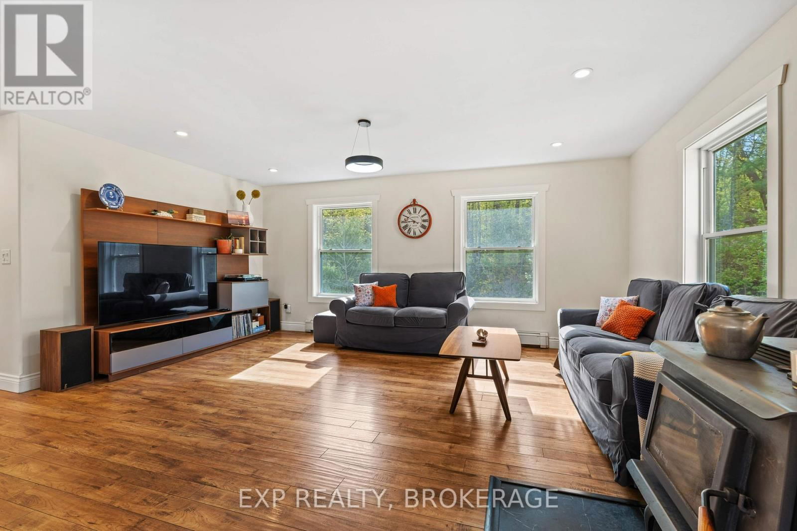 36 TRAVERSE LAKE LANE Image 10