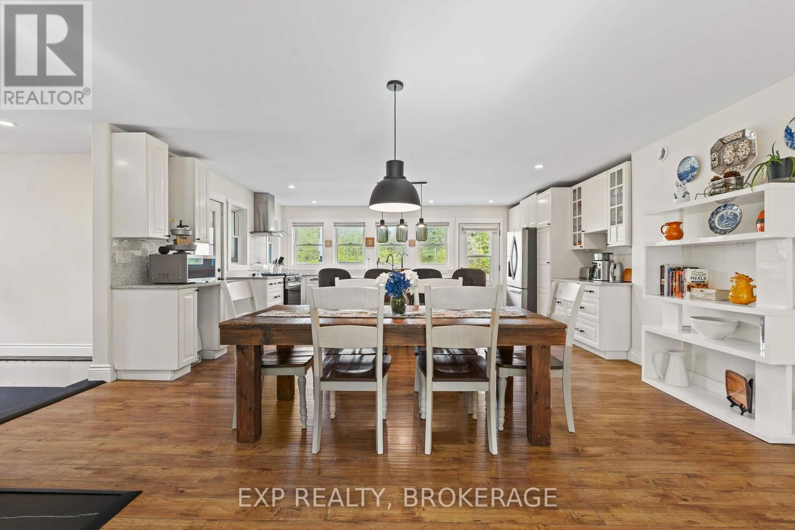 36 TRAVERSE LAKE LANE Image 12