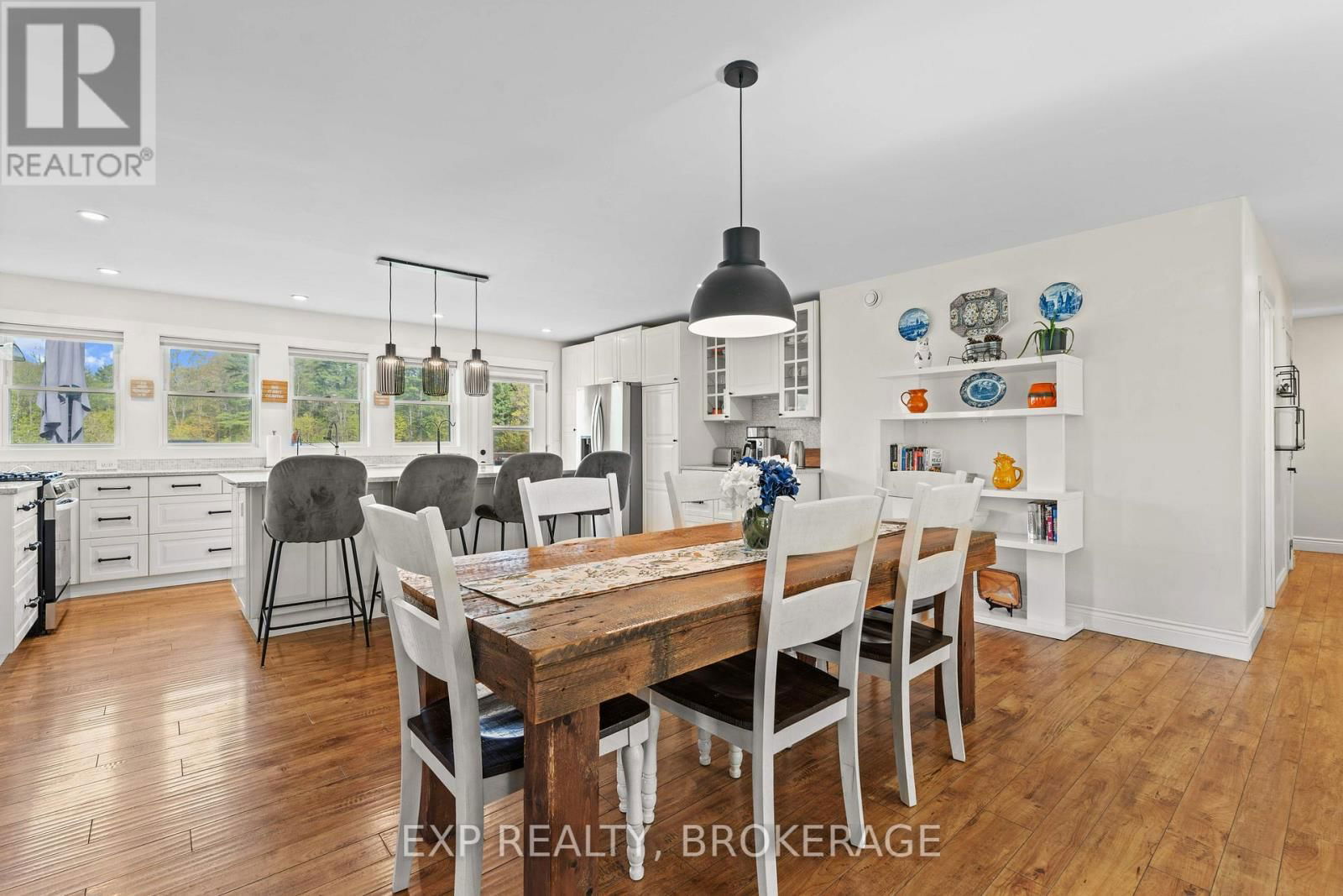 36 TRAVERSE LAKE LANE Image 14
