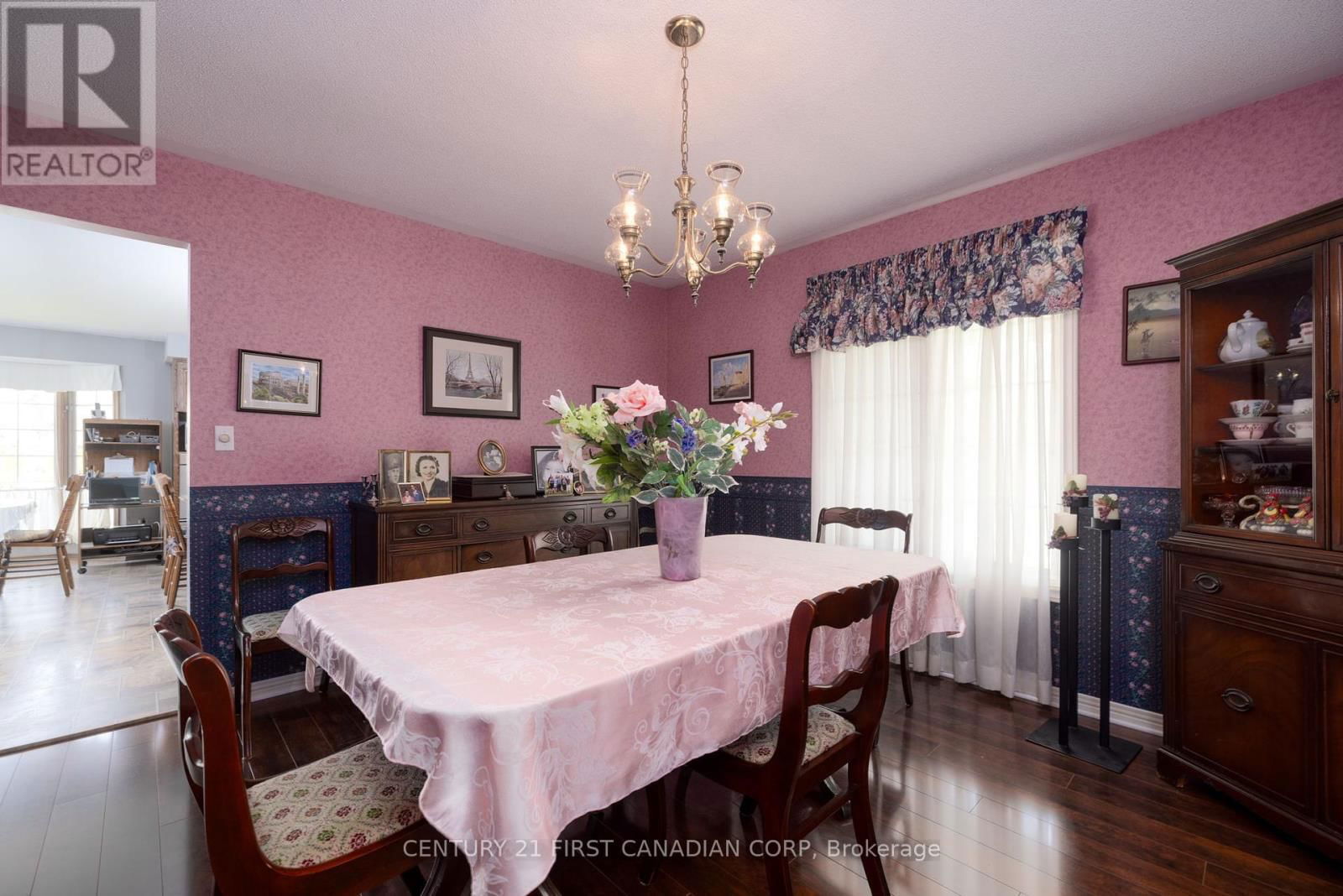 196 HULL ROAD Image 13