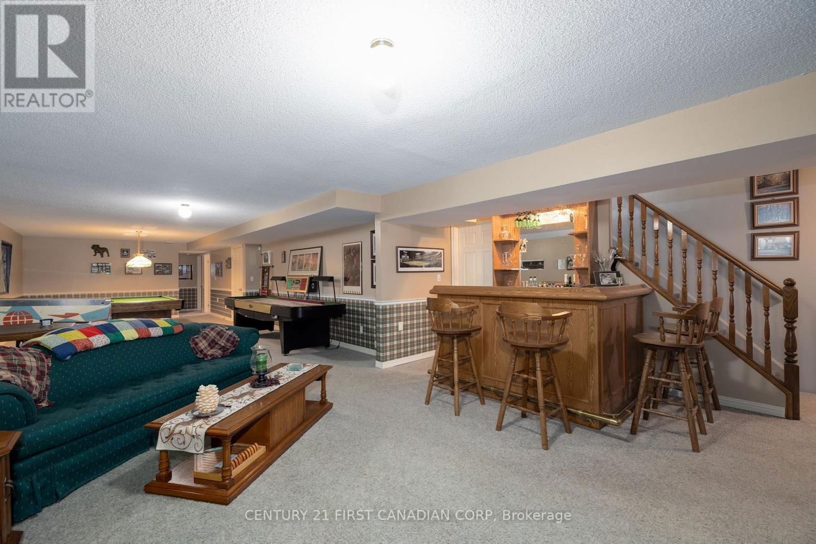 196 HULL ROAD Image 28