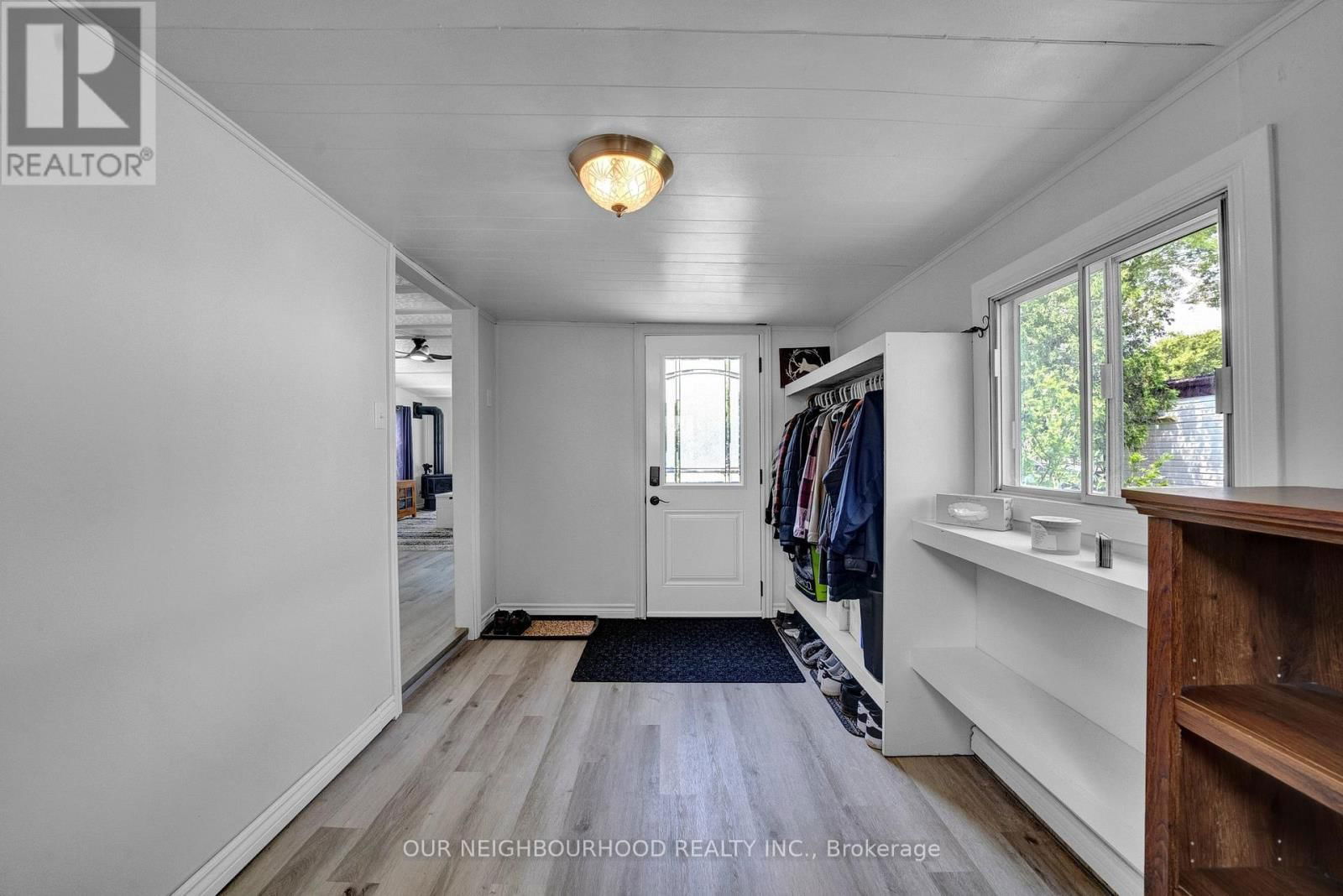 29 HILLVIEW DRIVE Image 8