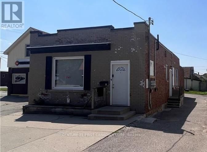 745 & 749 HAMILTON ROAD Image 4