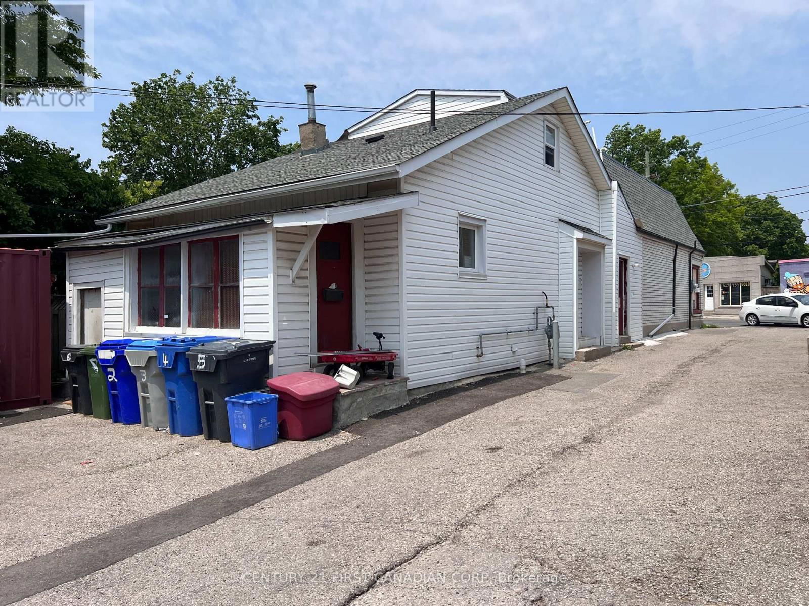 745 & 749 HAMILTON ROAD Image 8