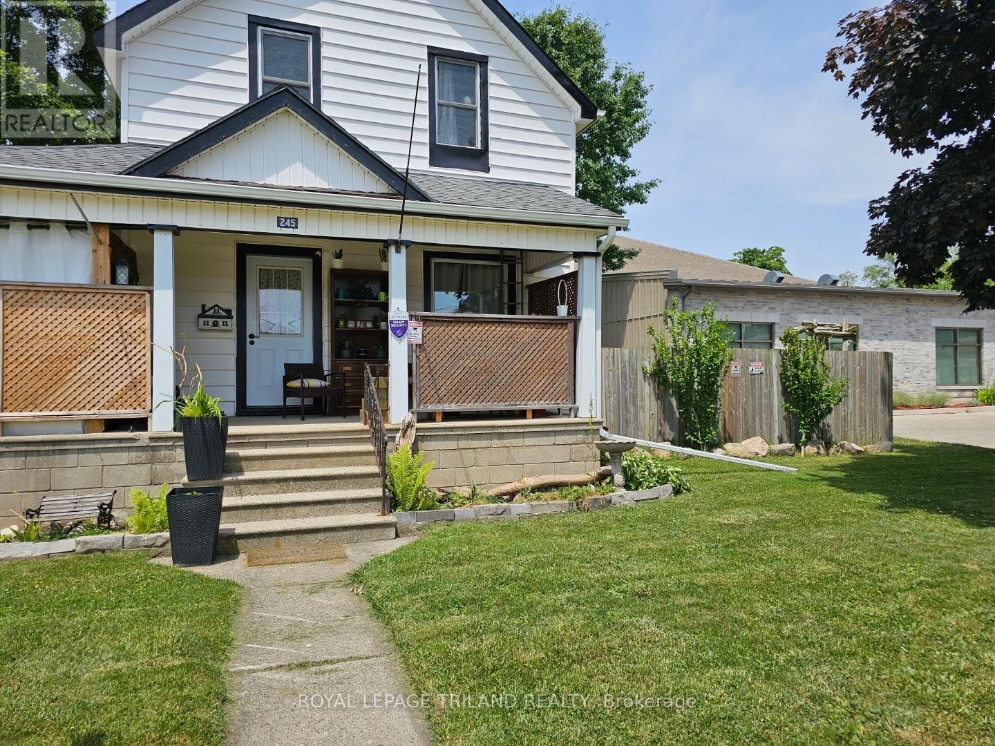 245 SYDENHAM STREET EAST Image 1