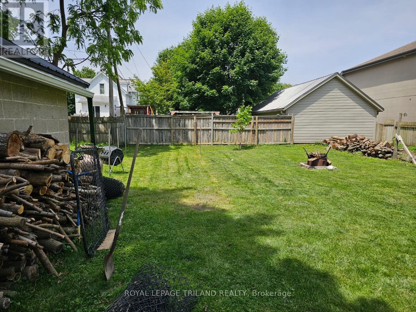 245 SYDENHAM STREET EAST Image 2