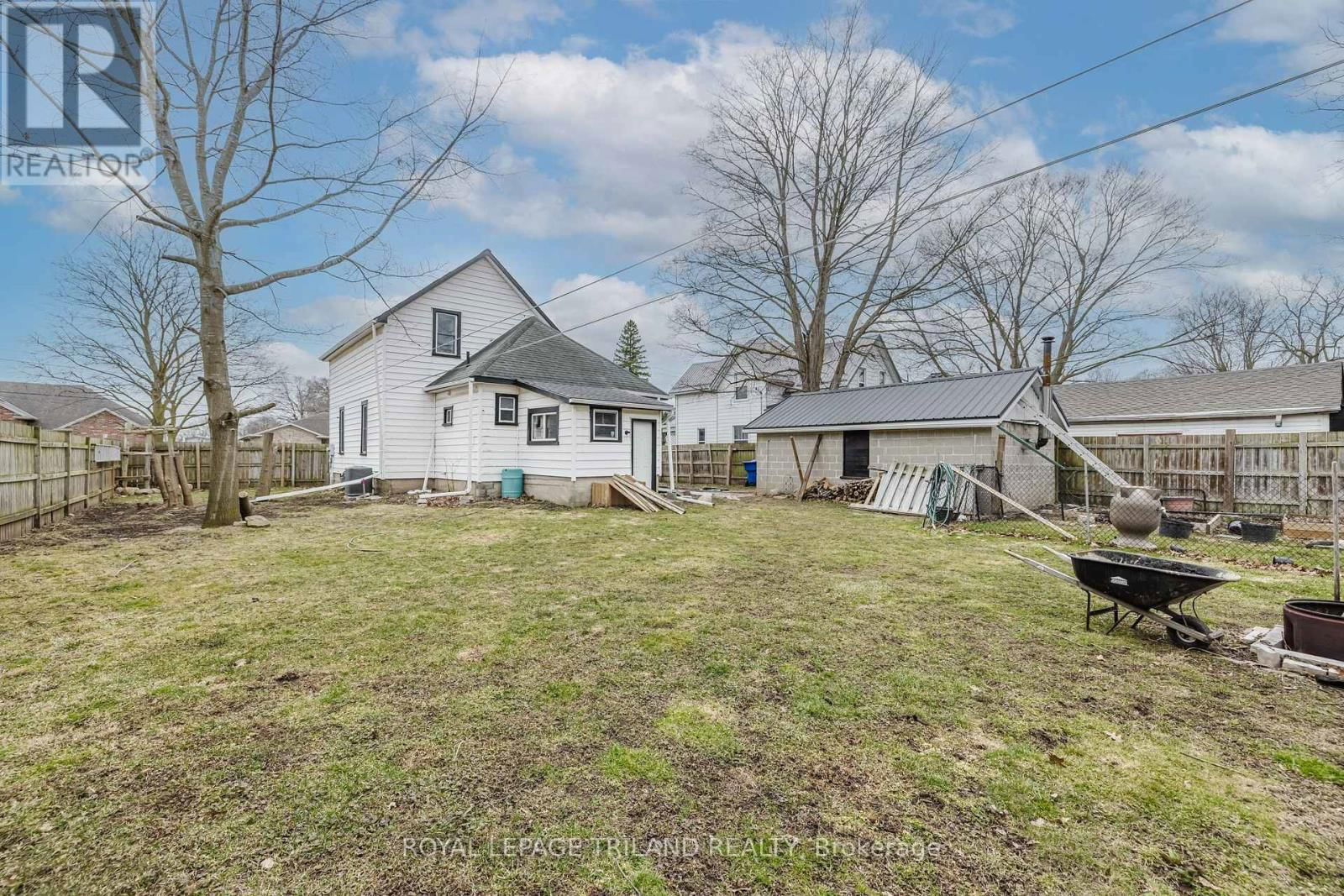 245 SYDENHAM STREET EAST Image 20