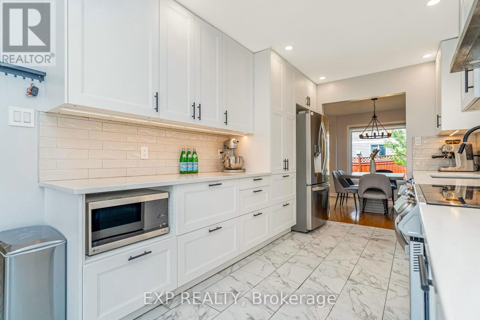 50 SADDLE CRESCENT Image 19