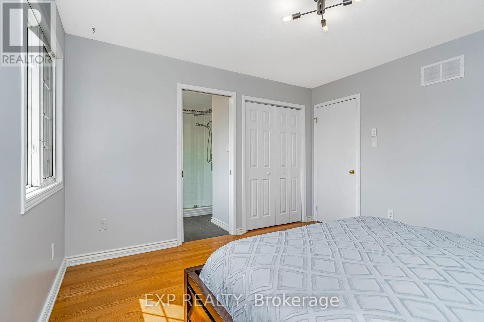 50 SADDLE CRESCENT Image 27
