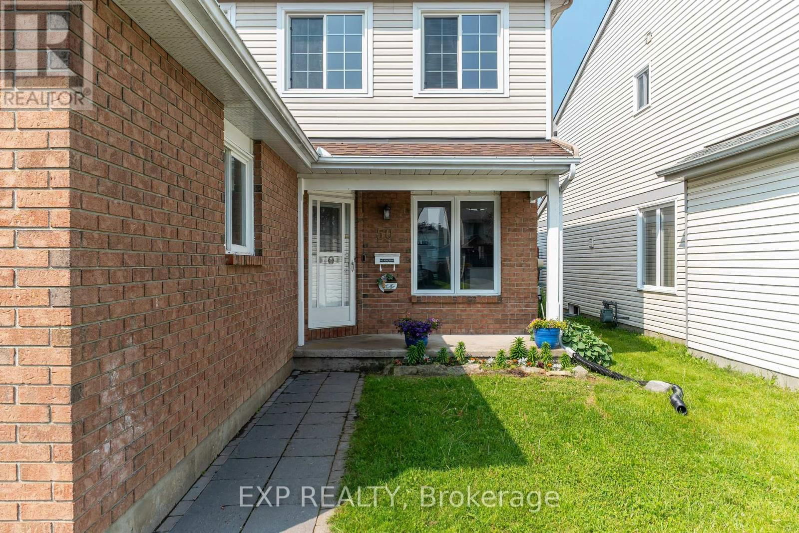 50 SADDLE CRESCENT Image 3