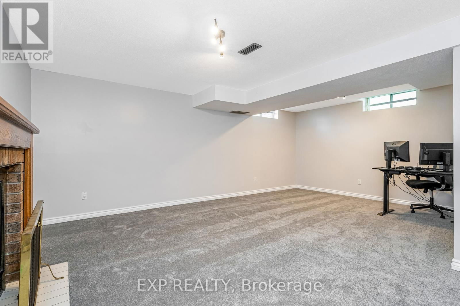 50 SADDLE CRESCENT Image 37
