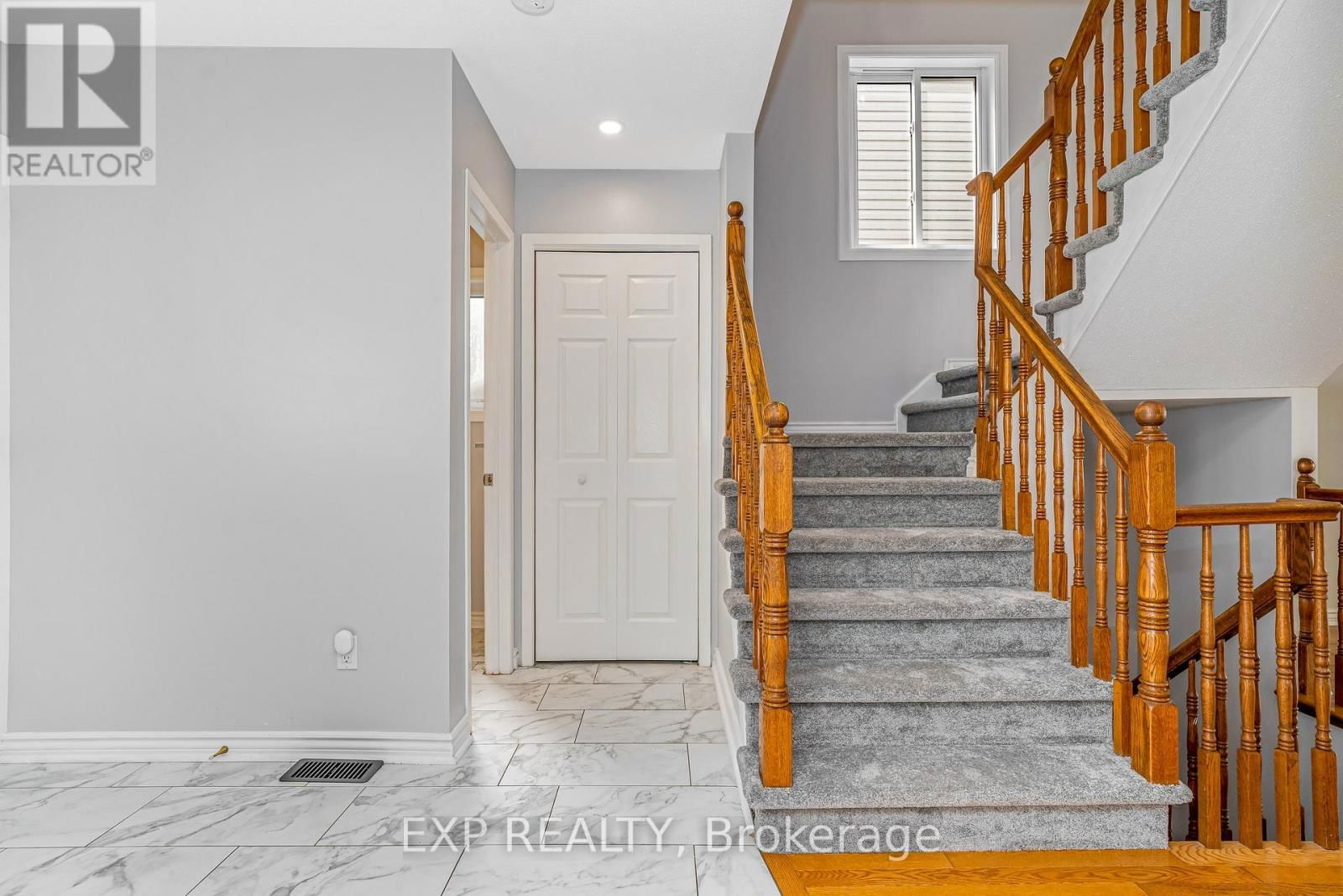 50 SADDLE CRESCENT Image 6