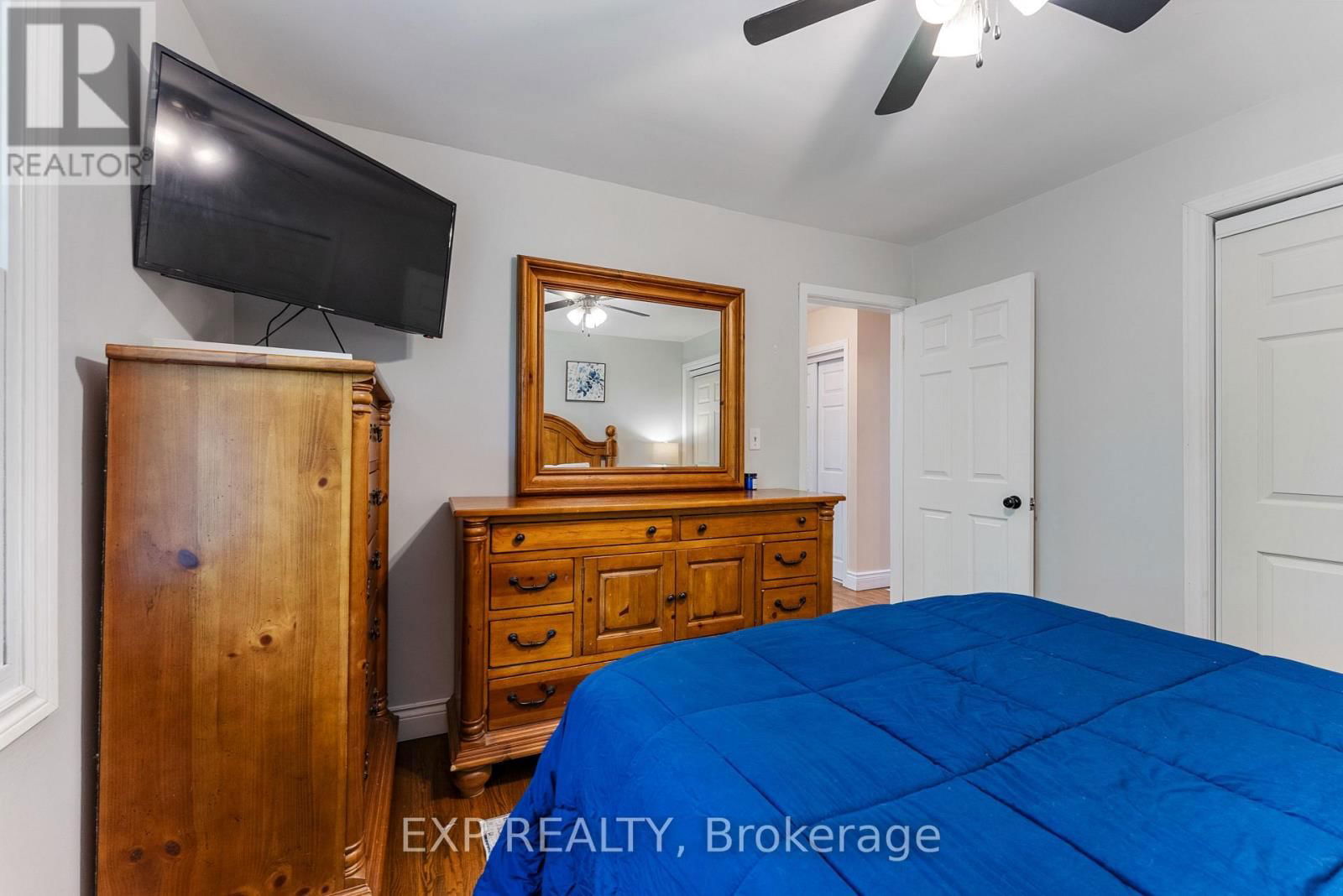 512 WHITES ROAD Image 22