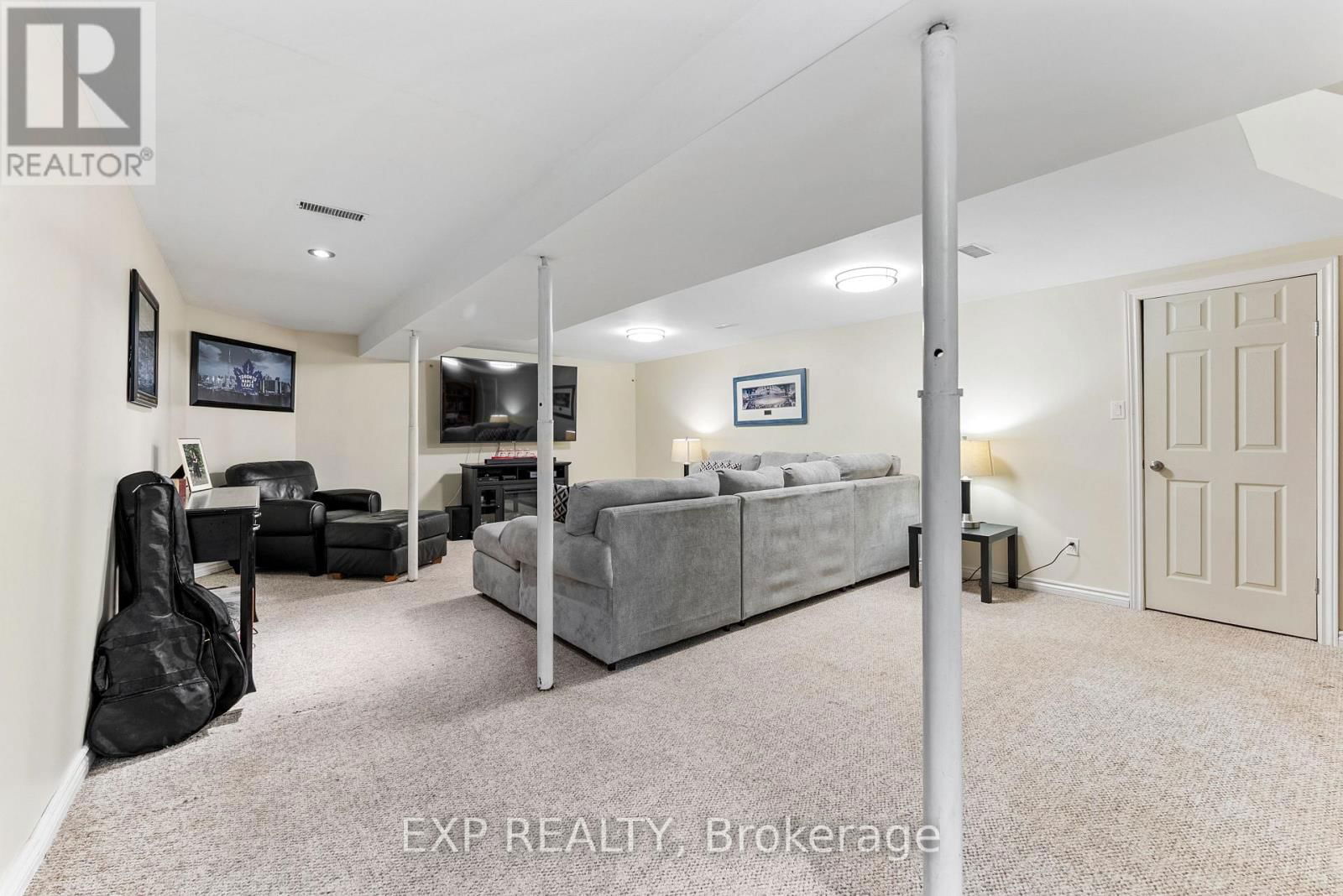512 WHITES ROAD Image 34