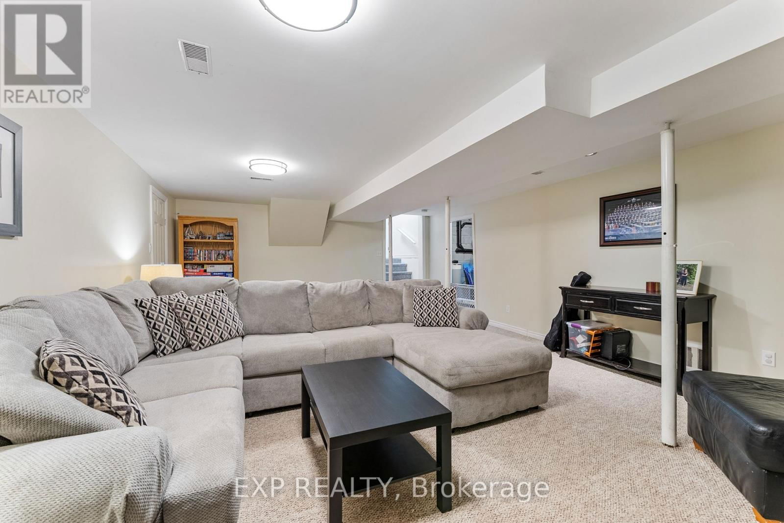 512 WHITES ROAD Image 36