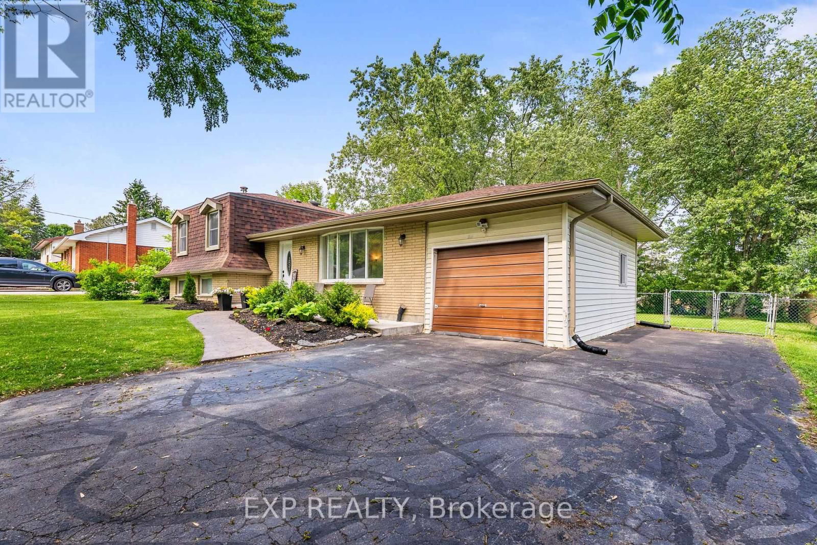 512 WHITES ROAD Image 4