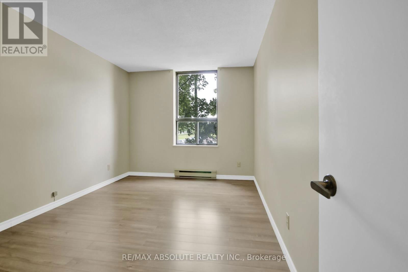 203 - 50 EMMERSON AVENUE Image 20