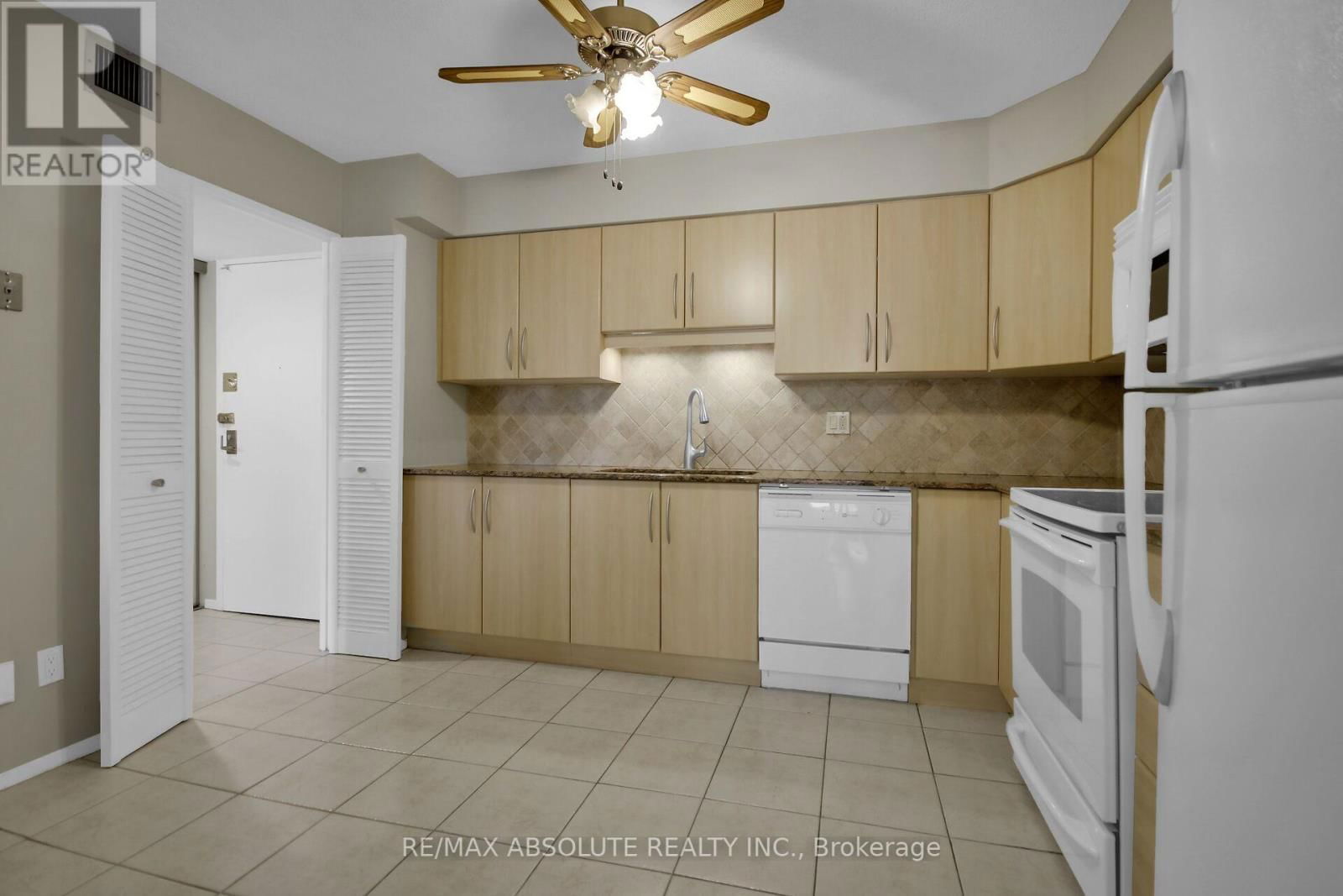 203 - 50 EMMERSON AVENUE Image 6