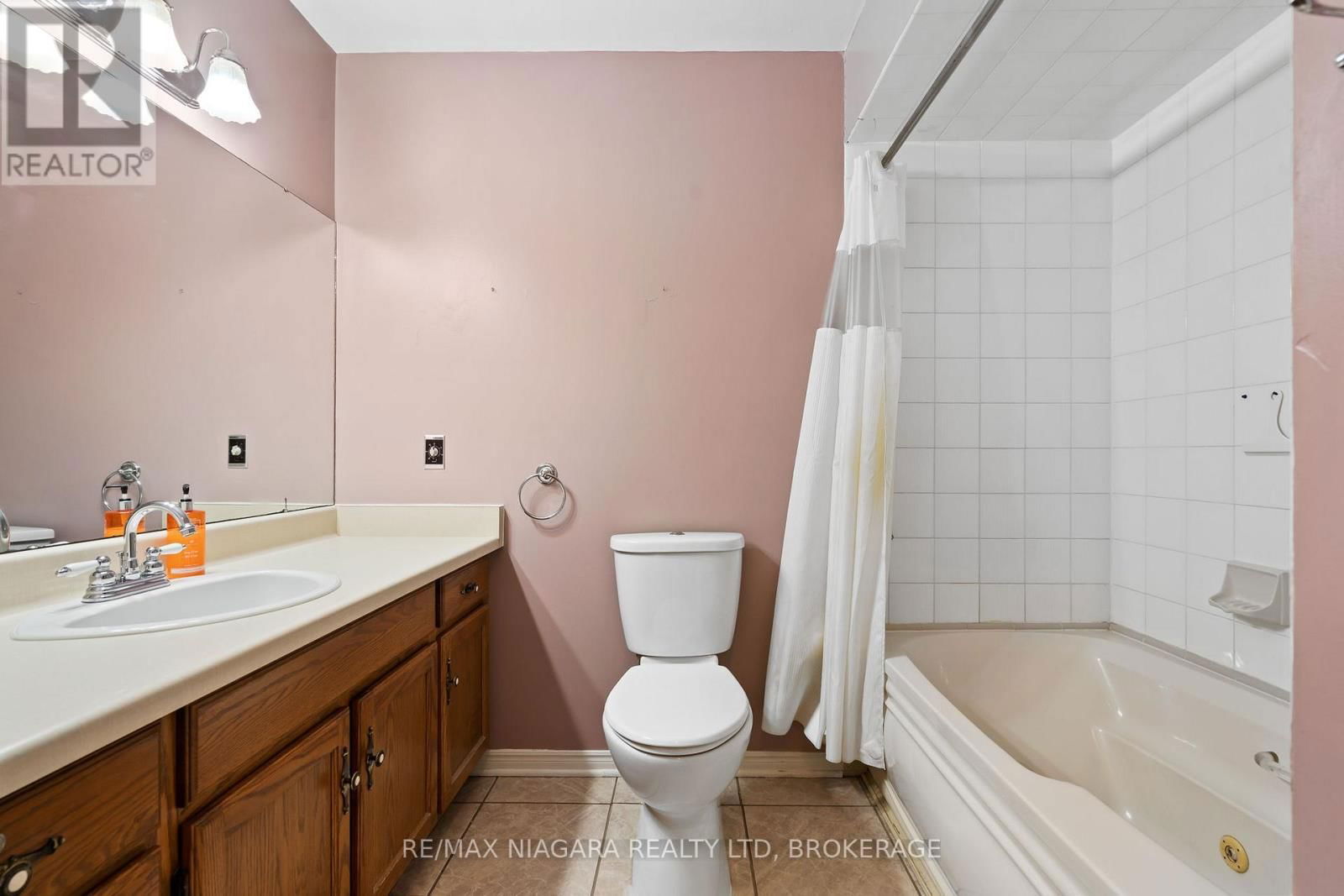 7534 MERRITT AVENUE Image 25