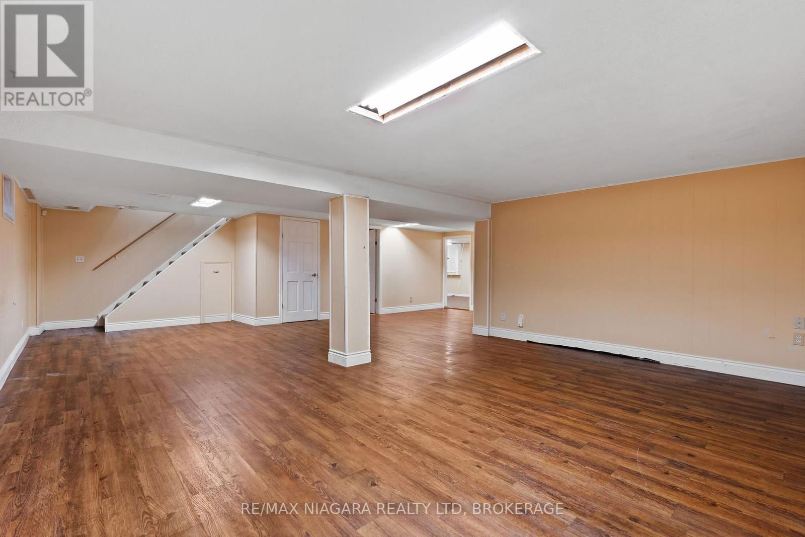 7534 MERRITT AVENUE Image 30